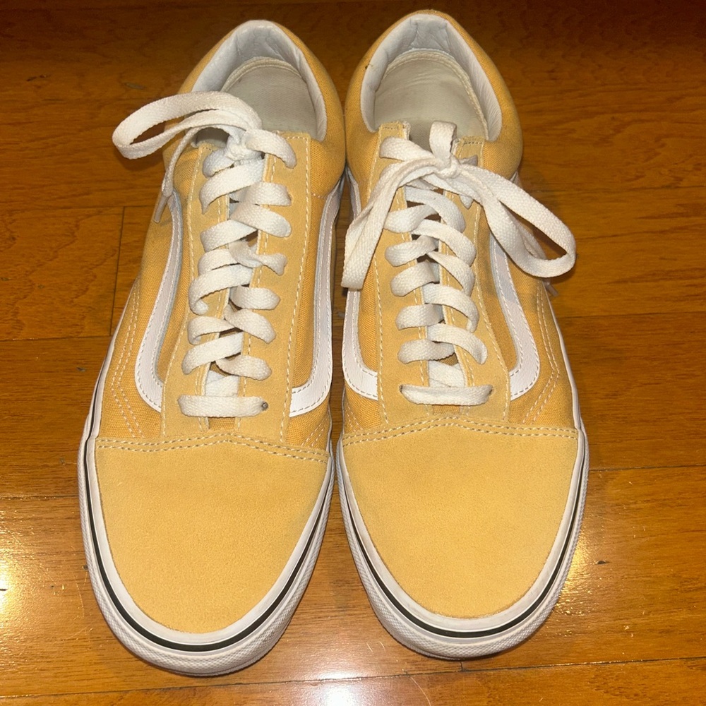 Vans Old Skool Yellow Suede Sneakers Size 7.5 Mens 9 Women’s